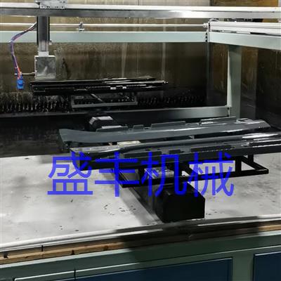 汽車側(cè)裙自動化噴涂機器人
